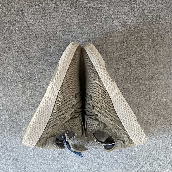 Adidas Shoes Womens 8 Beige Green Pharrell Williams x Hu Athletic Sneaker CQ2298 - Picture 5 of 8